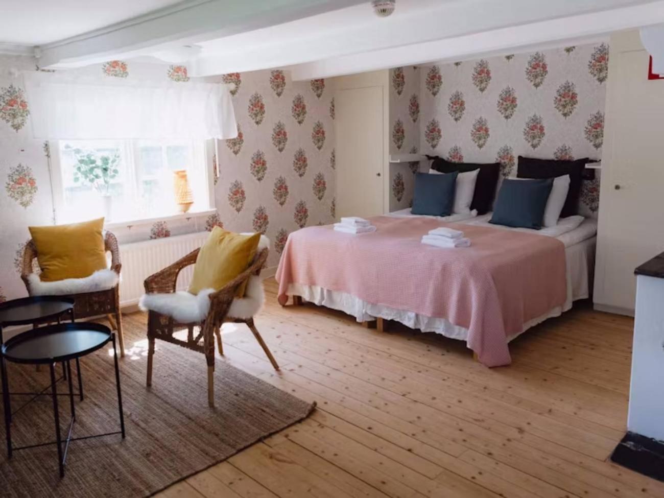 Stf Gysinge Waerdshus & Hotell Bagian luar foto