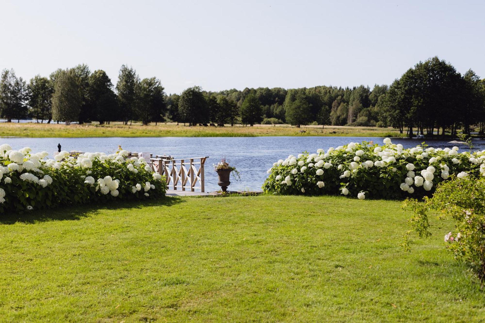 Stf Gysinge Waerdshus & Hotell Bagian luar foto
